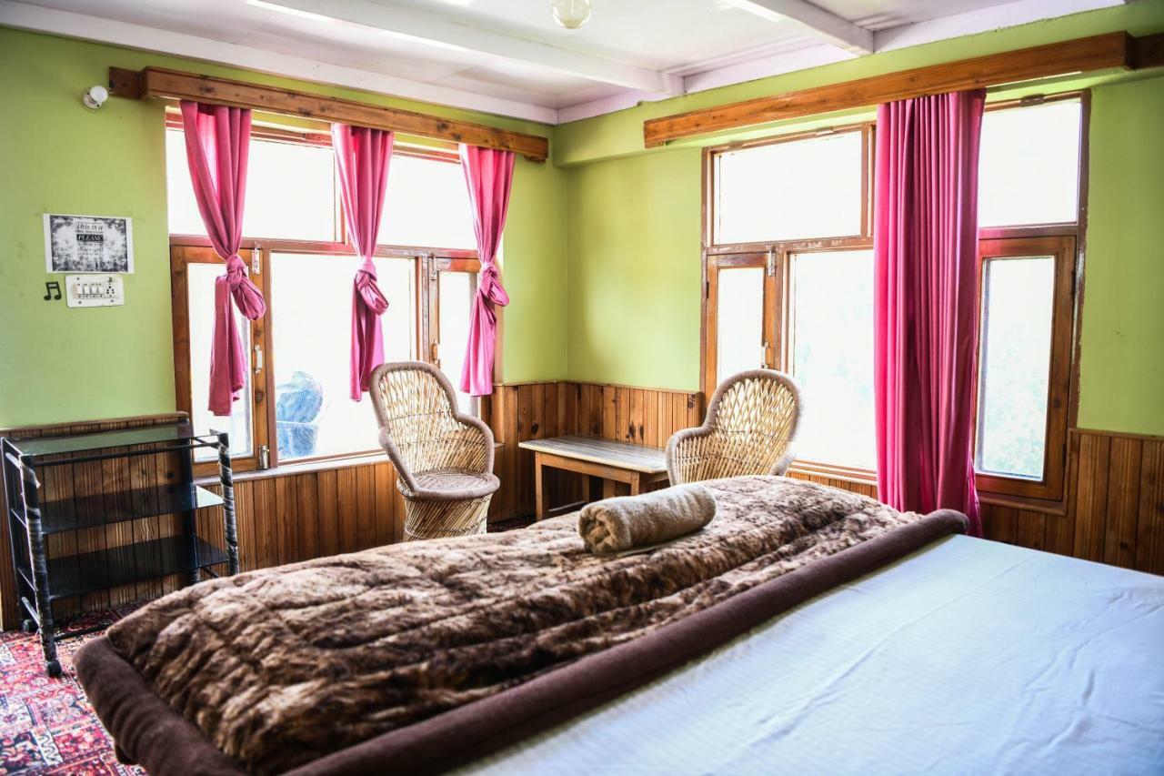 The Professors Hut Manali (Himachal Pradesh)