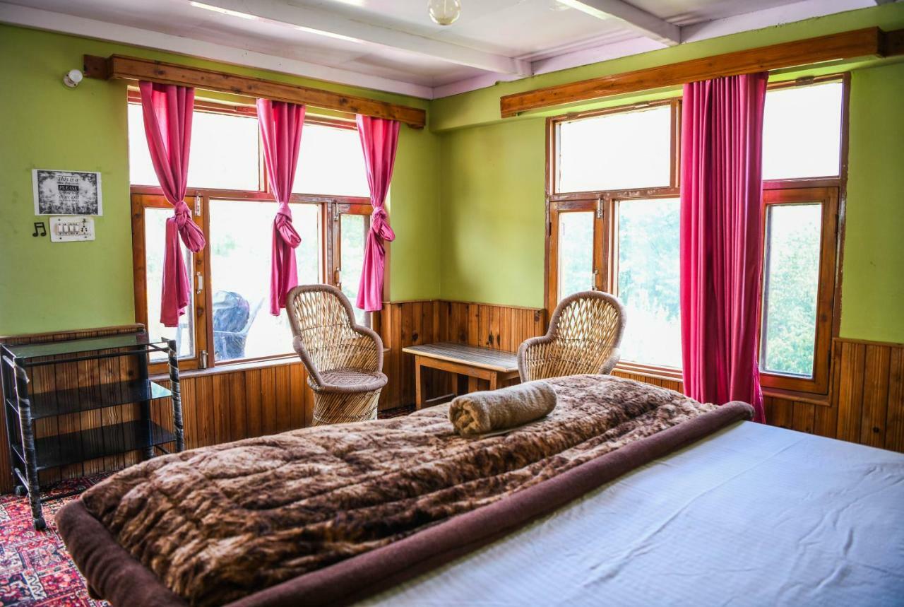 The Professors Hut Guest house *